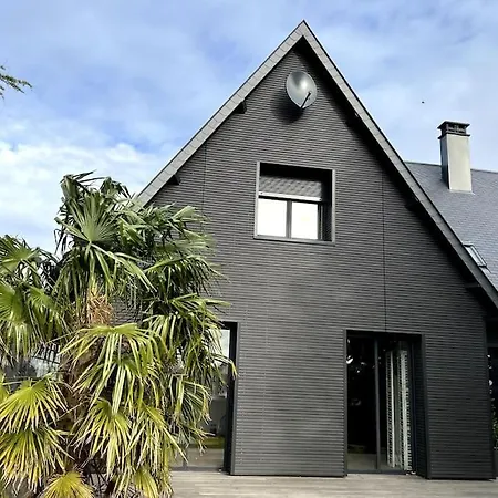 Magnifique Maison Type Chalet Avec Jardin Ferienhaus *
